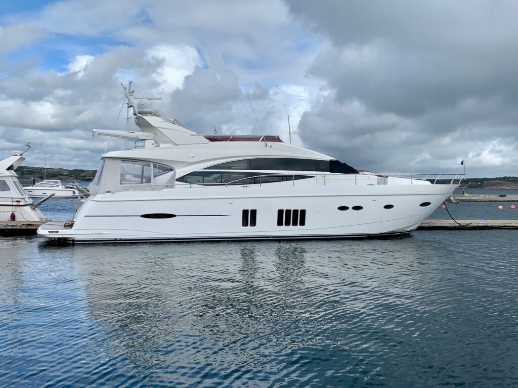 Princess 72 – 2010 – very good condition