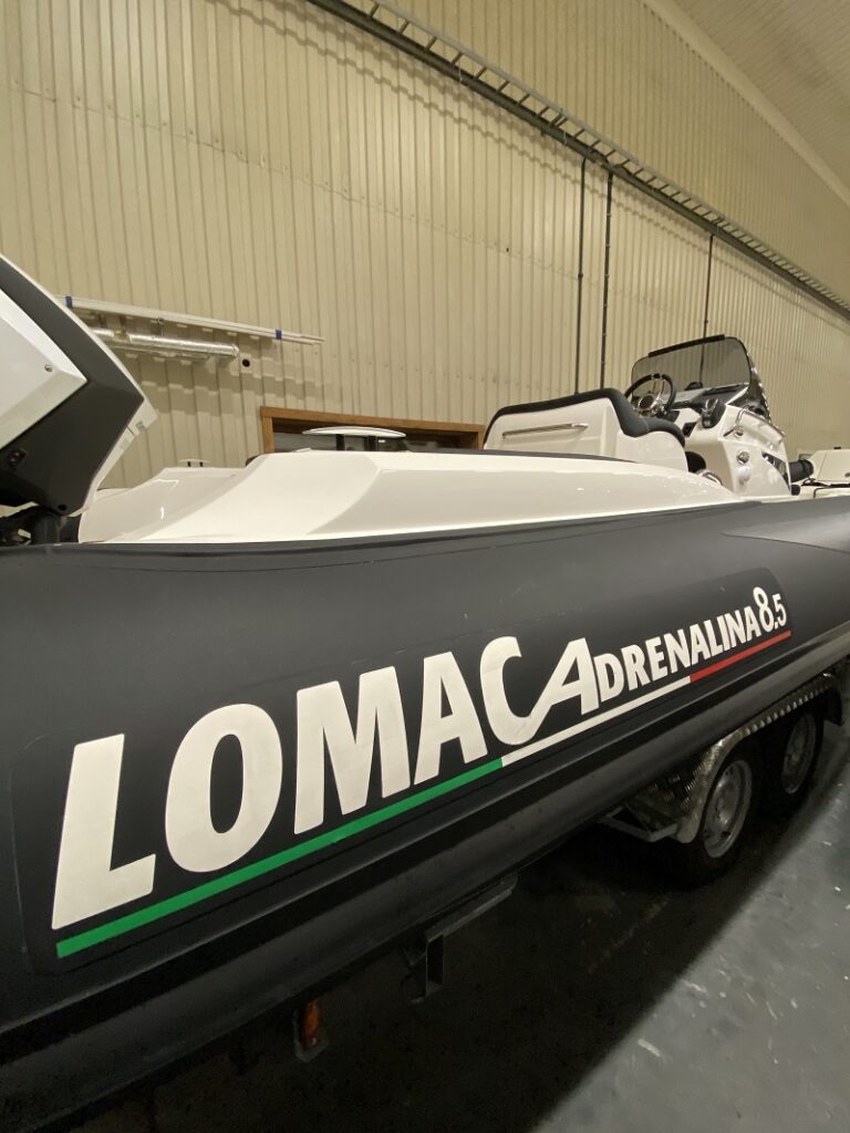 Lomac 850 – 2017 in like new condition with only 50 hours